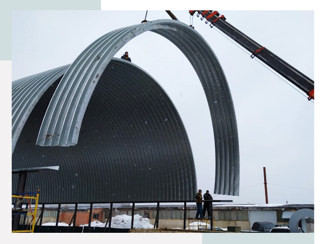 Полукруглые ангары в Луховицах